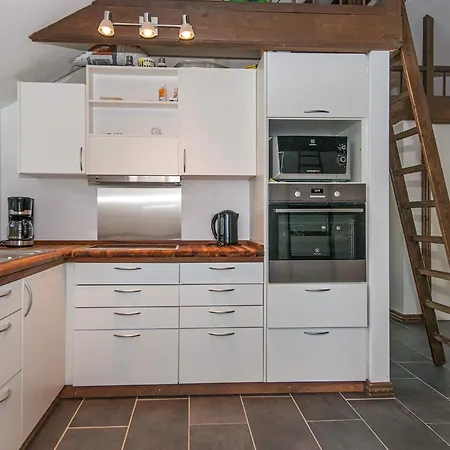 Дом отдыха 6 Person In