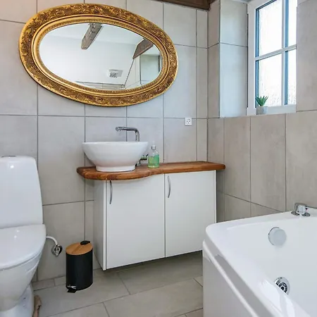 6 Person In * Ansager