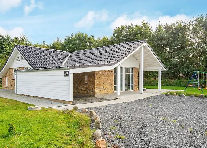 Дом отдыха 6 Person In Ansager