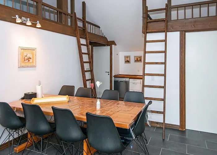 6 Person In * Ansager