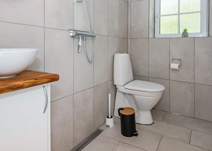 Дом отдыха 6 Person In *